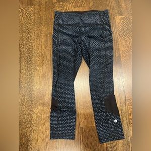 Lululemon Pace Rival High Rise Crop Legging. Size 4.